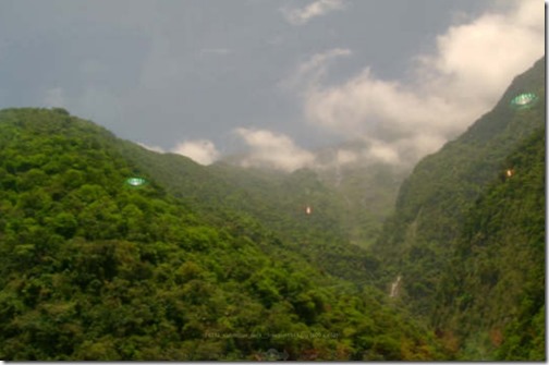 taiwan-mountain-1large