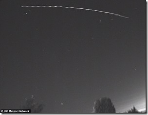 390F205000000578-3819670-A_video_of_the_fireball_taken_from_London_was_posted_on_the_UK_M-a-1_1475510332753