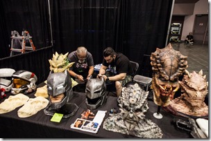 getty-alien-con-2016-masks