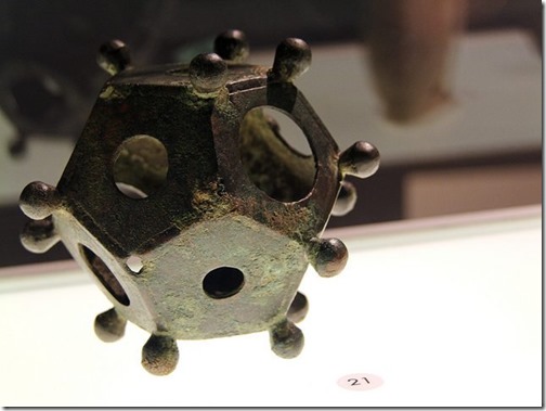 All-throughout-Europe-small-geometric-objects-known-as-Roman-dodecahedrons-have-been-recovered.-Photo-Credit-640x480
