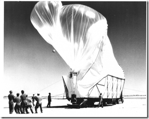 759px-Launch_of_MOBY_DICK_balloon-570x451