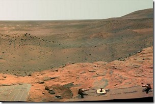 Alien-Figure-on-Mars