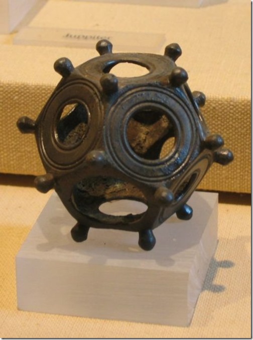 Roman-dodecahedron-found-in-Germany-on-display-in-Saalburg-castle-near-Bad-Homburg.-Photo-Credit-474x640