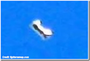 UFO Over USS Nimitz (250 px)11-14-2004