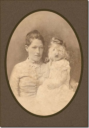 Alice_and_Mother-570x821