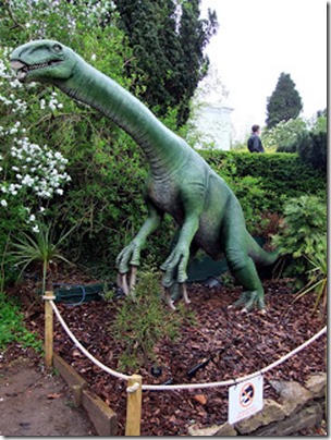 Therizinosaurus 1
