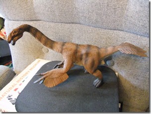 Therizinosaurus model 1