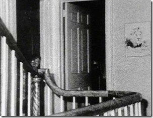 141224-cameras-news-feature-the-most-famous-ghost-photographs-ever-taken-image15-kflwqgkcvt