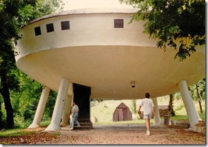 ufo-house