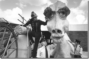 July 1975:  Firemen from Hemel Hempstead, London, adding the finishing touches to a seductive female Nessie, intended to lure the Loch Ness Monster from his Scottish depths. The beautiful beast is 30ft long, 14ft high and 10ft wide and is made from oil drums and paper mache. She has an amplified mating call, can puff smoke through her nostrils, and carries a hidden camera to record the momentous meeting. The project is in aid of the Fire Service Benevolent Fund.  (Photo by Ian Tyas/Keystone Features/Getty Images)