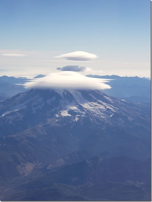 Lenticular-cloud-Terri-Jonas-Sept-14-2021-Mount-Rainier-e1632059207728