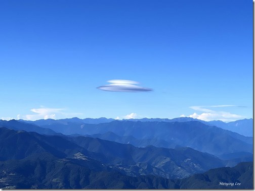 lenticular-cloud-Meiying-Lee-Syue-Mountain-Taichung-Taiwan-Aug-23-2022-e1672767173547
