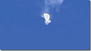 0_Suspected-Chinese-spy-balloon-shot-down-by-US-fighter-jet-South-Carolina-USA-04-Feb-2023 (1)