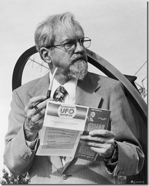 expert-dr-j-allen-hynek-holds-a-pipe-and-one-of-his-news-photo-1710561399