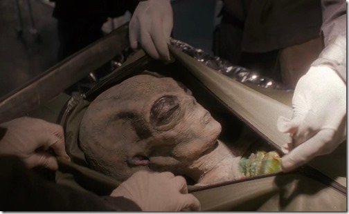 MV5BNzE5YjNiNTAtNTQ4MC00ZDBkLTlmOTAtY2QyMmM2NzE2NTQ1XkEyXkFqcGc@._V1_